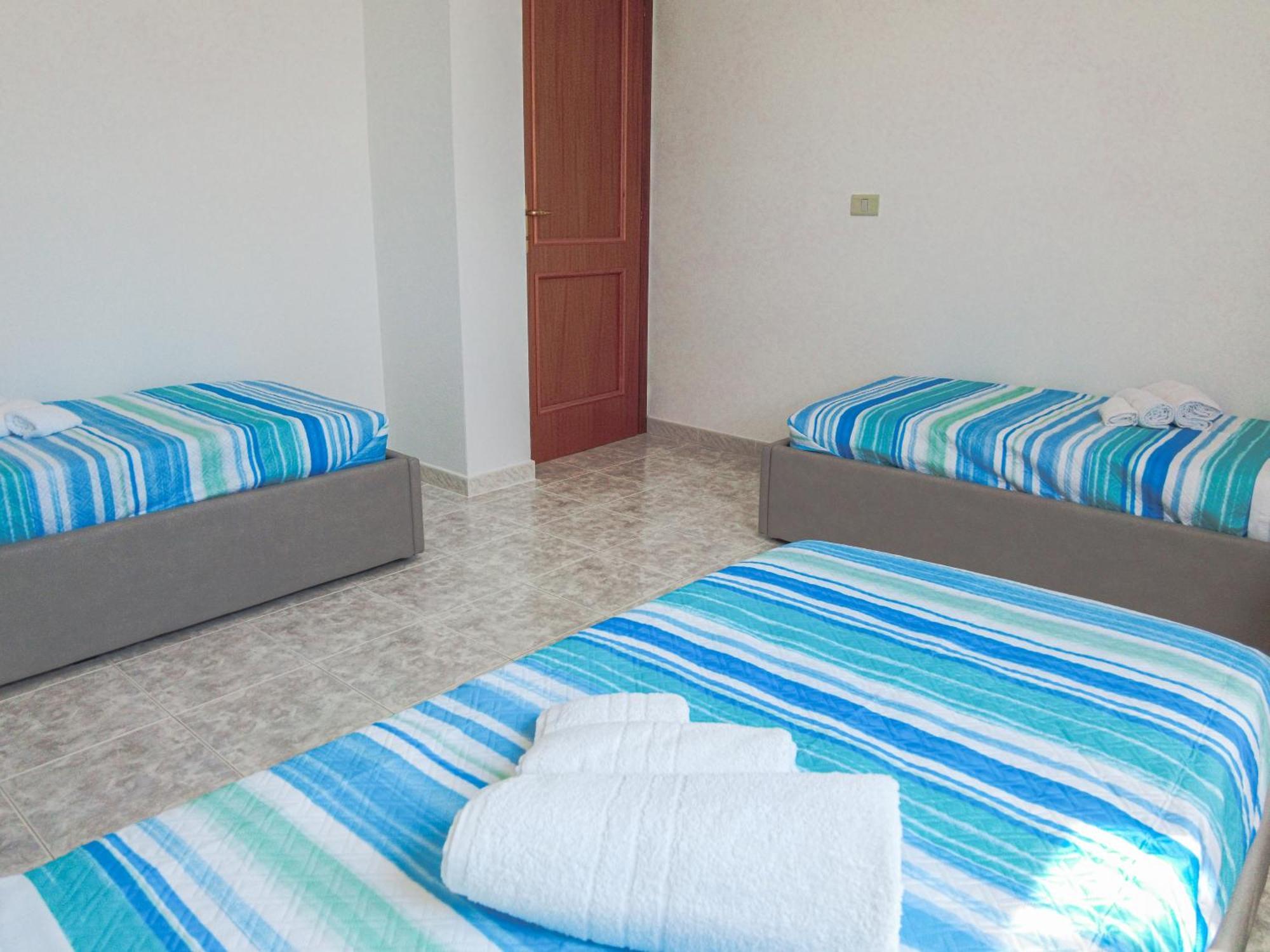 Budget Beds Альгеро Экстерьер фото