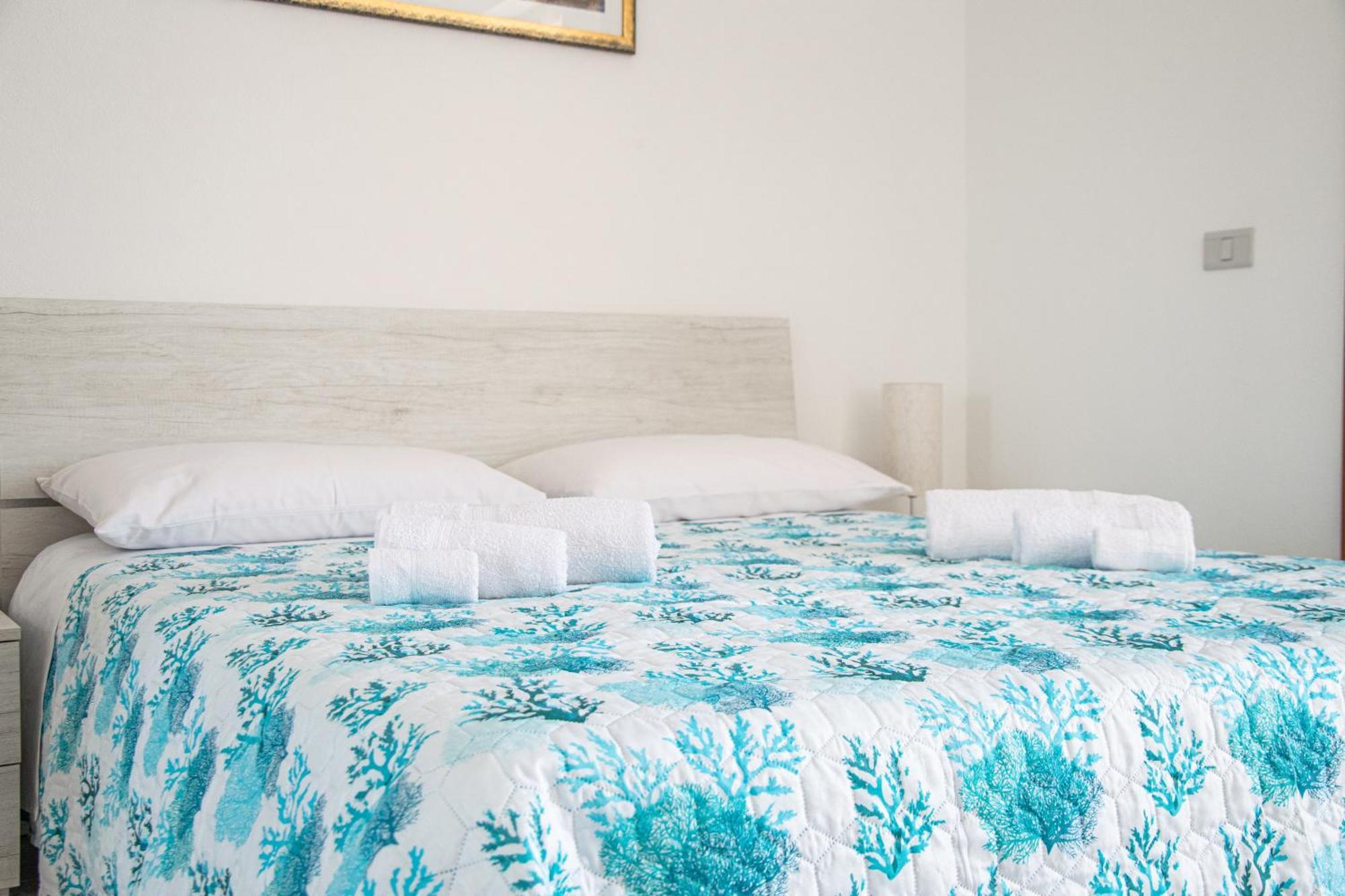 Budget Beds Альгеро Экстерьер фото